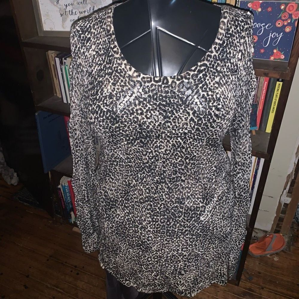 Chico’s leopard print crochet 1/M coverup artsy tunic